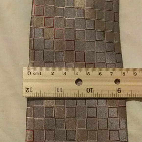 Kenneth Cole - Picture 4 of 8